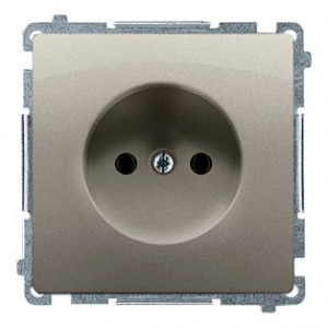 BMG1.01/29 Gniazdo pojedyncze bez bolca uziemiającego Satynowy Met. Simon Basic - Widok z przodu