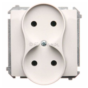 BMG2M.01/11 Gniazdo podwójne bez bolca uziemiającego Biały Simon Basic - Widok z przodu