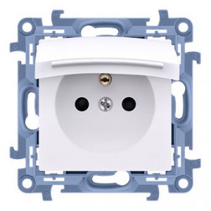 CGZ1BU.01/11 Gniazdo hermetyczne z bolcem uziemiającym i klapką w kolorze wyrobu Biały Simon 10 - Widok z przodu