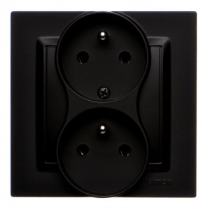 CGZ2TZ/49 Gniazdo wtyczkowe podwójne z uziemieniem i funkcją niezamienności faz oraz przesłonami torów prądowych 16A, Kompletne, Nie pasuje do ramek Czarny Simon 10 - Widok z przodu