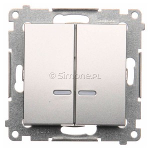 DW5ABL.01/43 Łącznik podwójny do wersji IP44 z podświetleniem typu LED w kolorze niebieskim 16A Srebrny Mat Simon 54 - Widok z przodu