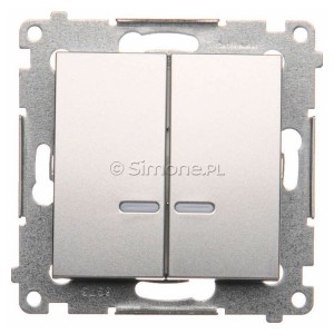 DW5BL.01/43 Łącznik podwójny do wersji IP44 z podświetleniem typu LED w kolorze niebieskim 10A Srebrny Mat Simon 54 - Widok z przodu