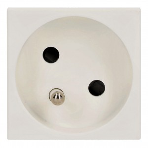 K22/9 Gniazdo K45 z uziemieniem 16A/230V~  Szybkozłącza  czysta biel Simon Connect - Widok z przodu