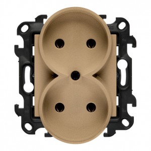 NG2MC.01/34 Gniazdo wtyczkowe podwójne bez uziemienia 16A Szampański Mat Simon 24 - Widok z przodu