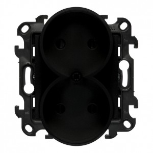 NG2MCZ.01/49 Gniazdo wtyczkowe podwójne bez uziemienia z przesłonami torów prądowych 16A Czarny Mat Simon 24 - Widok z przodu