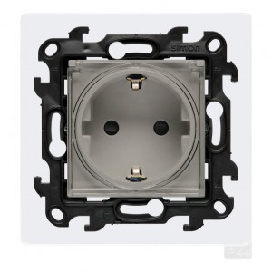 NGSZ1BCZ.01E/42A Gniazdo hermetyczne z bolcem uziemiającym typu Schuko, przesłoną torów prądowych, uszczelką ramki i klapką transparentną Kaszmirowy Simon 24 - Widok z przodu