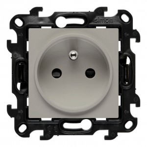 NGZ1CZ.01/42 Gniazdo wtyczkowe pojedyncze z uziemieniem i przesłonami torów prądowych 16A Kaszmirowy Simon 24 - Widok z przodu