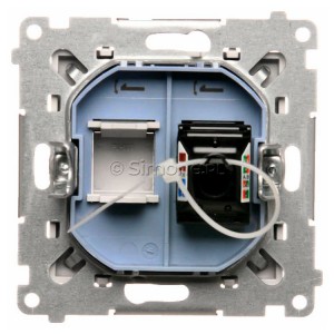 T61.01/114 Gniazdo komputerowe pojedyncze RJ45 kat. 6 z przesłoną przeciwkurzową Jasnoszary Mat Simon 55 - Widok z tyłu)