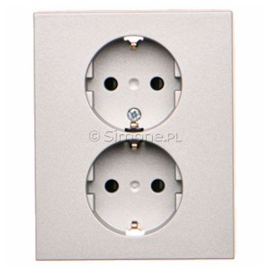 TGSZ2PZFAR/143 Gniazdo podwójne typu Schuko, gniazdo kompletne - monoblok, nie pasuje do ramek Aluminium Mat Simon 55 - Widok z przodu