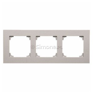 TR3/143 - Widok z przodu